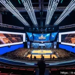 Home 19 LOL 밸런스 팀 인터뷰 - A dynamic esports scene illustrating a professional League of Legends tournament stage with vibrant ...